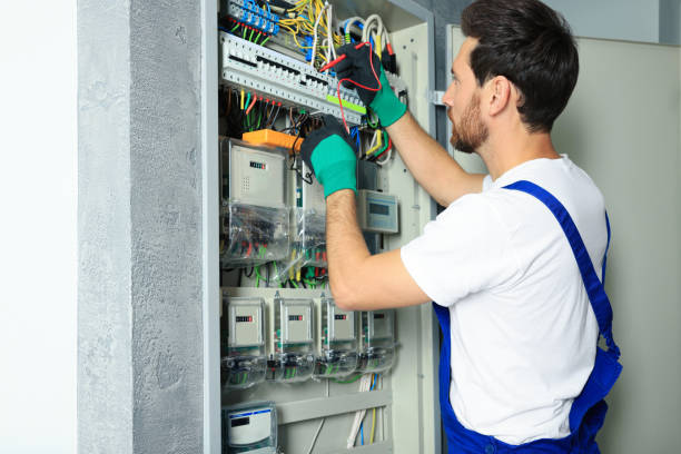 Best Electrician Near Me  in Hometown, PA
